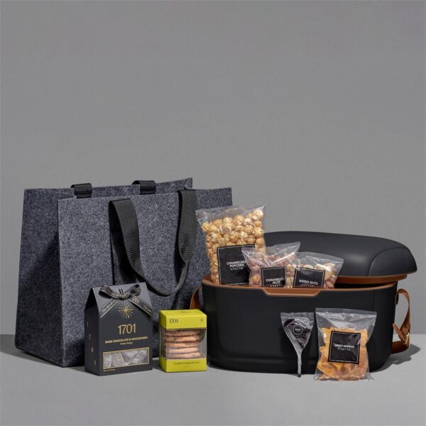 Yatta Elegant Escape Hamper Hampers & Sweets 3